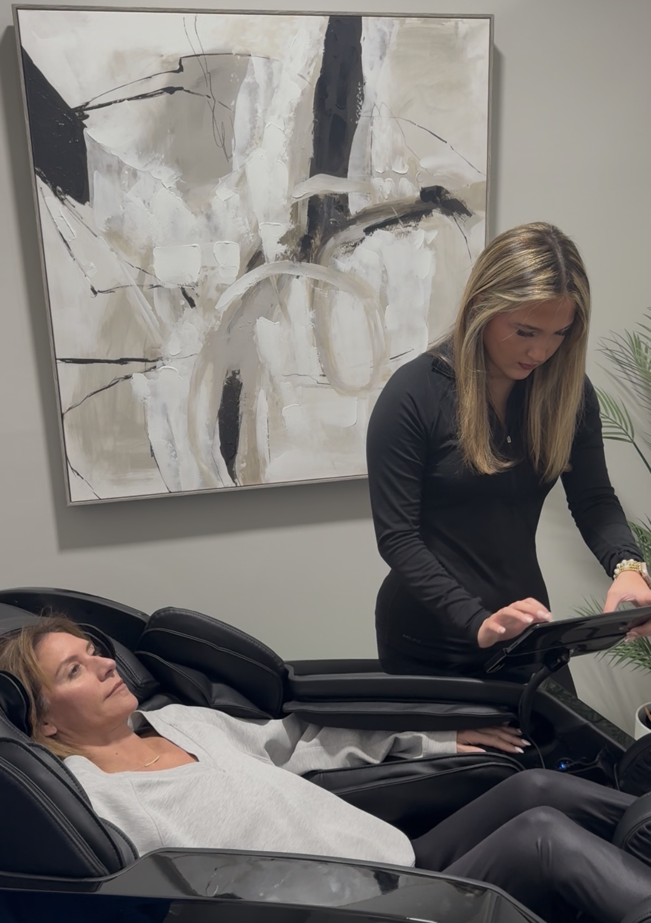 Custom massage chair therapy at THRIVE Peak Performance Alpharetta